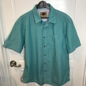 Boston's Traders Luxury Vintage Size XL